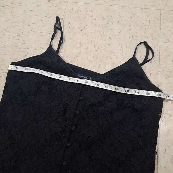 Abercrombie and Fitch | black lace front button up sleevless tank top - Picture 8 of 8